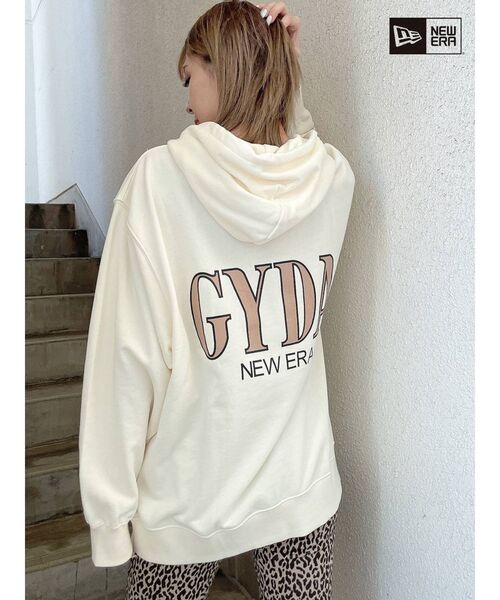 GYDA（ジェイダ）の「GYDA×NEW ERA BackLogo Big フーディー（Tシャツ/カットソー・レディース・オフホワイト/ブラック・LARGE）」の3枚目の写真