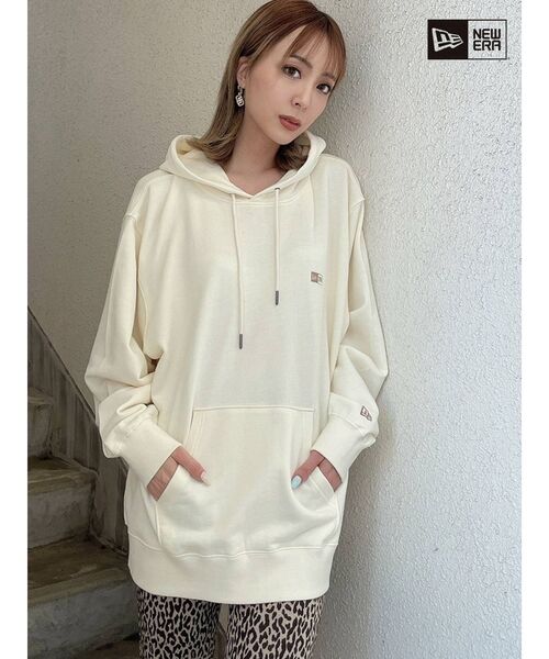 GYDA（ジェイダ）の「GYDA×NEW ERA BackLogo Big フーディー（Tシャツ/カットソー・レディース・オフホワイト/ブラック・LARGE）」の6枚目の写真