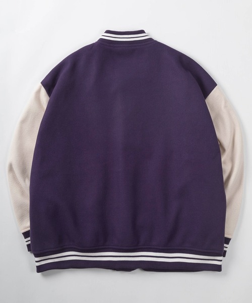 make a ray!（メイク ア レイ！）の「カレッジロゴ ワッペン刺繍 リブライン ウーリーテック カットスタジャン/ビッグシルエット（スタジャン・メンズ・ブラック/パープル/ブラック系その他・M/L/XL）」の4枚目の写真
