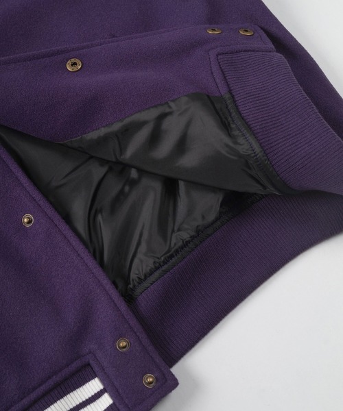 make a ray!（メイク ア レイ！）の「カレッジロゴ ワッペン刺繍 リブライン ウーリーテック カットスタジャン/ビッグシルエット（スタジャン・メンズ・ブラック/パープル/ブラック系その他・M/L/XL）」の13枚目の写真