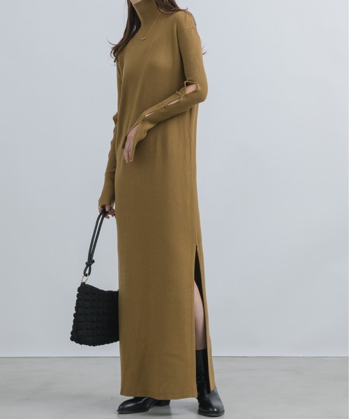 NEUNA(ヌナ)の「2WAYアームカットタートルリブニット/ロングワンピース(ワンピース・レディース・ブラウン/アイボリー/ブラック・SMALL/FREE)」の10枚目の写真