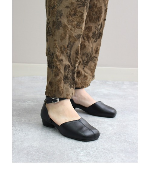 Piedi Nudi（ピエディヌーディ）の「オブリークトゥ ネックストラップ パンプス（パンプス・レディース・ブラック/ベージュ・L/S/M）」の5枚目の写真
