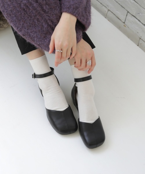 Piedi Nudi（ピエディヌーディ）の「オブリークトゥ ネックストラップ パンプス（パンプス・レディース・ブラック/ベージュ・L/S/M）」の11枚目の写真