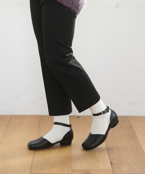 Piedi Nudi（ピエディヌーディ）の「オブリークトゥ ネックストラップ パンプス（パンプス・レディース・ブラック/ベージュ・L/S/M）」の14枚目の写真