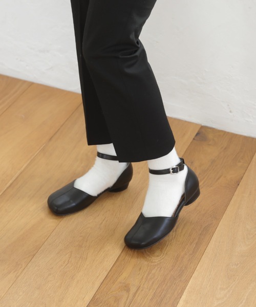 Piedi Nudi（ピエディヌーディ）の「オブリークトゥ ネックストラップ パンプス（パンプス・レディース・ブラック/ベージュ・L/S/M）」の19枚目の写真