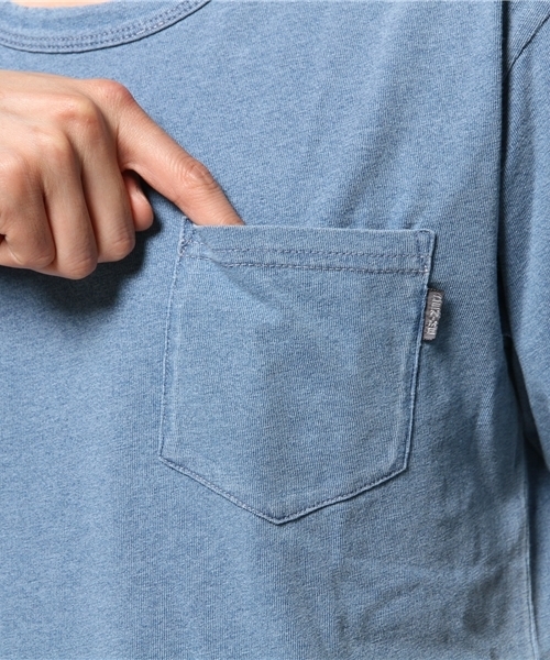 Denime(ドゥニーム)の「INDIGO CREW NECK TEE(Tシャツ/カットソー・メンズ・ブルー/ネイビー・LARGE/X-LARGE/MEDIUM)」の6枚目の写真