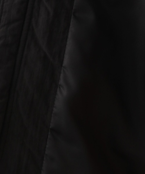 LOWRYS FARM（ローリーズファーム）の「エアサーマルフードブルゾン　298034（ライダースジャケット・レディース・アイボリー/ブラック・FREE）」の9枚目の写真