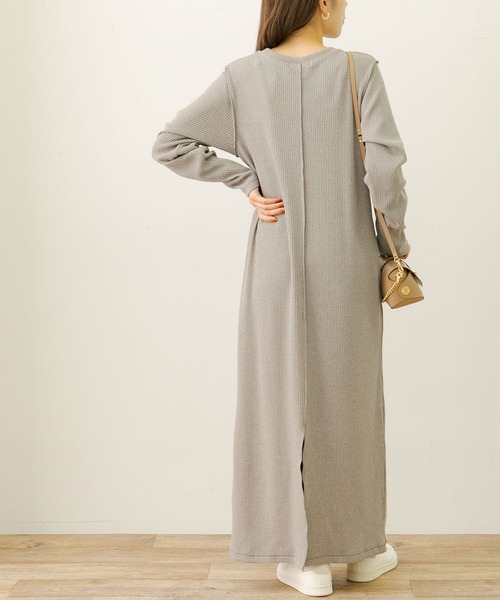 URBAN RESEARCH Sonny Label(アーバンリサーチサニーレーベル)の「ウォームカットリブワンピース(ワンピース・レディース・チャコールグレー/モカ・FREE)」の1枚目の写真