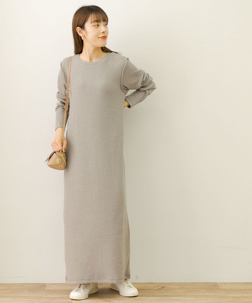 URBAN RESEARCH Sonny Label(アーバンリサーチサニーレーベル)の「ウォームカットリブワンピース(ワンピース・レディース・チャコールグレー/モカ・FREE)」の7枚目の写真