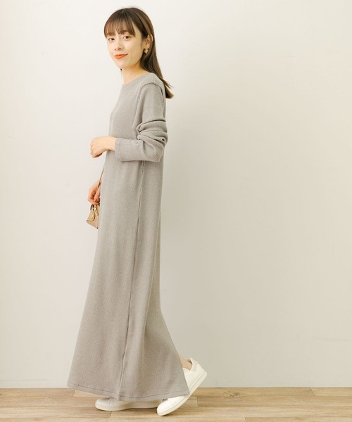 URBAN RESEARCH Sonny Label(アーバンリサーチサニーレーベル)の「ウォームカットリブワンピース(ワンピース・レディース・チャコールグレー/モカ・FREE)」の8枚目の写真