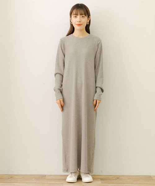 URBAN RESEARCH Sonny Label(アーバンリサーチサニーレーベル)の「ウォームカットリブワンピース(ワンピース・レディース・チャコールグレー/モカ・FREE)」の21枚目の写真