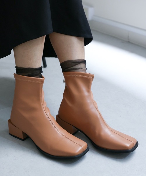 ap retro（アプレトロ）の「スクエアトゥブーツ（ブーツ・レディース・ブラウン/ブラック・MEDIUM/LARGE）」の5枚目の写真