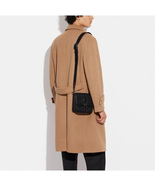 COACH（コーチ）の「フランキー クロスボディ 18・シグネチャー デニム