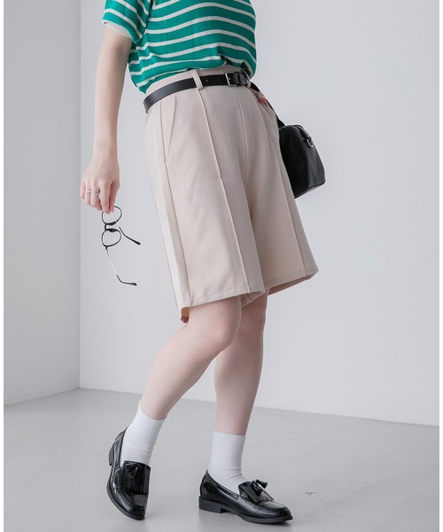 BONLECILL（ボンルシール）の「ピンタック イージーバミューダパンツ（その他パンツ・レディース・ネイビー/ベージュ/ブラック/カーキ/アイボリー/ブルー/チャコールグレー・M/L）」の13枚目の写真