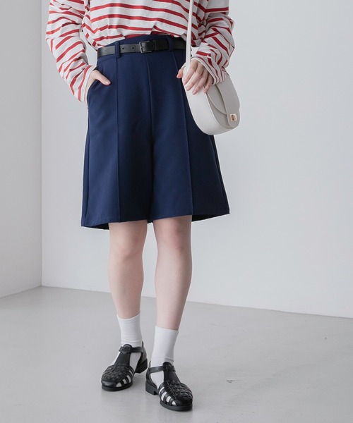 BONLECILL（ボンルシール）の「ピンタック イージーバミューダパンツ（その他パンツ・レディース・ネイビー/ベージュ/ブラック/カーキ/アイボリー/ブルー/チャコールグレー・M/L）」の17枚目の写真