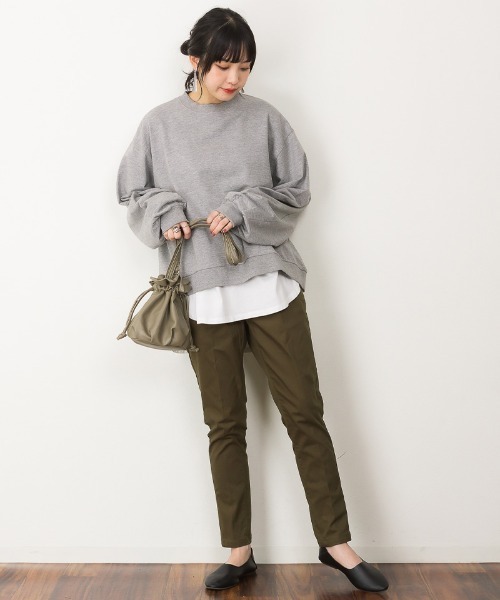 atONE(アットワン)の「atONE 美人シルエット ストレートパンツ(チノパンツ・レディース・カーキ/ブラック/ベージュ・M/4L/3L/LL/L)」の6枚目の写真