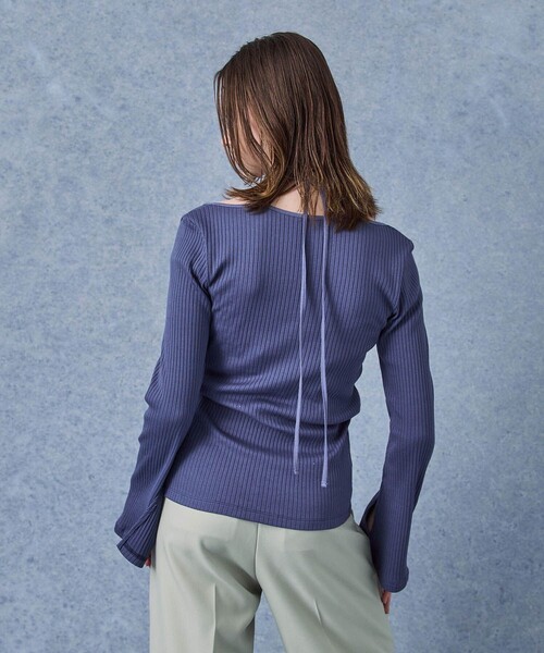 PUBLIC TOKYO（パブリックトウキョウ）の「【福島県産】フレアスリーブカットアウトトップス/リブカットソー/プルオーバー（Tシャツ/カットソー・レディース・ブラック/ブルー/アイボリー・FREE）」の14枚目の写真