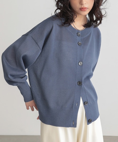 for/c（フォーシー）の「[新色追加]シアーニットクルーネックカーディガン【サスティナブル】（カーディガン/ボレロ・レディース・イエロー/ホワイト/ブラック/オレンジ/チャコールグレー/ライトブルー/ネイビー/ピンク・LL/M/L）」の6枚目の写真