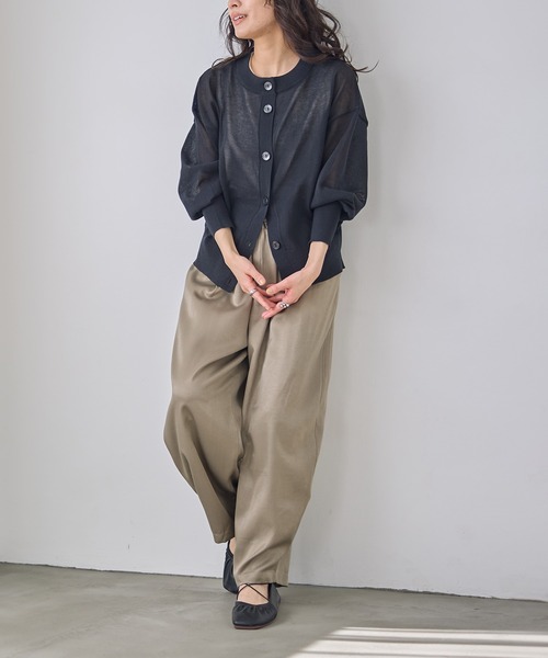 for/c（フォーシー）の「[新色追加]シアーニットクルーネックカーディガン【サスティナブル】（カーディガン/ボレロ・レディース・イエロー/ホワイト/ブラック/オレンジ/チャコールグレー/ライトブルー/ネイビー/ピンク・LL/M/L）」の21枚目の写真