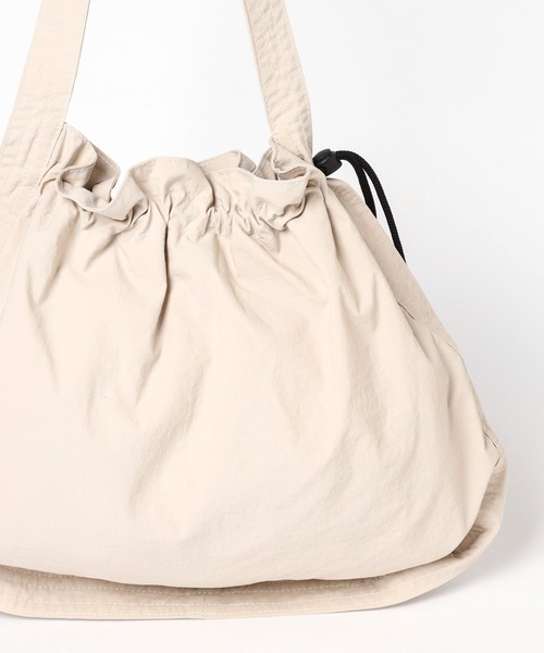 LEPSIM(レプシィム)の「ナイロン2WAYBAG 906717(ショルダーバッグ・レディース・オレンジ/アイボリー/ブラック・ONE SIZE)」の6枚目の写真