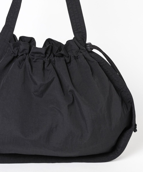 LEPSIM(レプシィム)の「ナイロン2WAYBAG 906717(ショルダーバッグ・レディース・オレンジ/アイボリー/ブラック・ONE SIZE)」の21枚目の写真