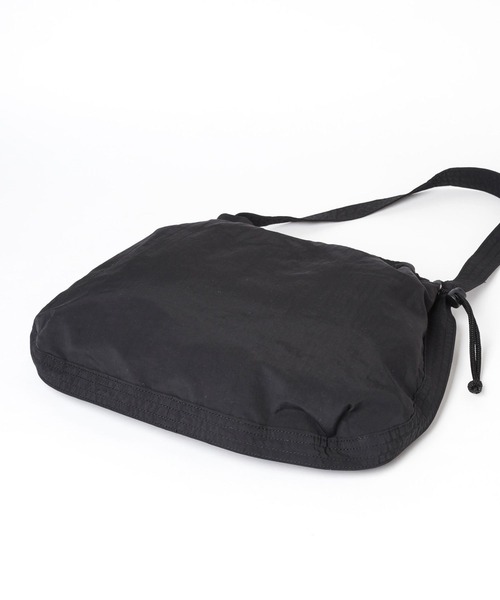 LEPSIM(レプシィム)の「ナイロン2WAYBAG 906717(ショルダーバッグ・レディース・オレンジ/アイボリー/ブラック・ONE SIZE)」の17枚目の写真