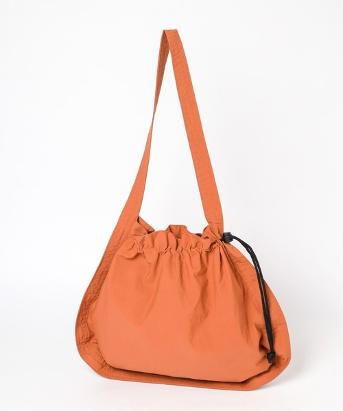 LEPSIM(レプシィム)の「ナイロン2WAYBAG 906717(ショルダーバッグ・レディース・オレンジ/アイボリー/ブラック・ONE SIZE)」の22枚目の写真