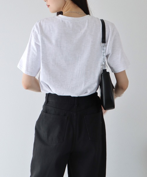 BLUEEAST(ブルーイースト)の「MALGRE JUICE CLUBプリントTシャツ(Tシャツ/カットソー・レディース・ネイビー/グレー/オフホワイト/グリーン・MEDIUM)」の16枚目の写真