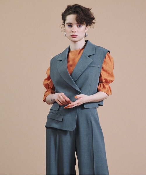 FREE'S MART（フリーズマート）の「【WEB限定】《コレクション》 バックオープンテーラードベスト（テーラードジャケット・レディース・グレー・FREE）」の3枚目の写真