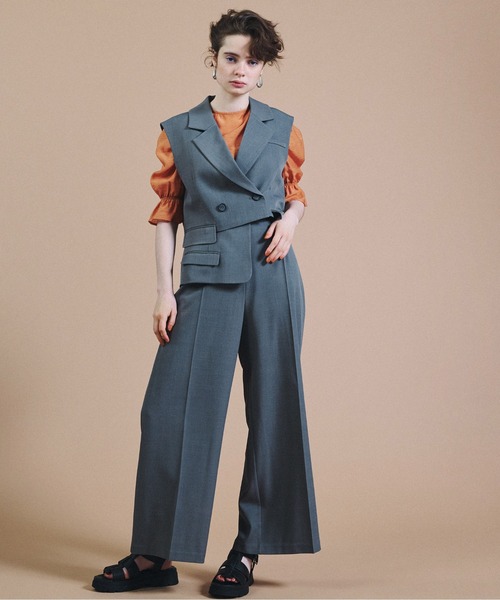 FREE'S MART（フリーズマート）の「【WEB限定】《コレクション》 バックオープンテーラードベスト（テーラードジャケット・レディース・グレー・FREE）」の4枚目の写真