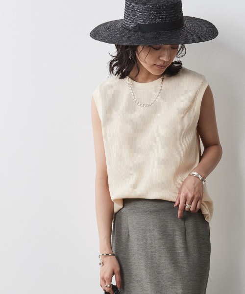 CHIC STYLE(シックスタイル)の「<大きいサイズ>ワッフルタンクトップ シックスタイル(タンクトップ・レディース・アイボリー/ブラック/モカ・L/3L/LL/5L/4L)」の2枚目の写真