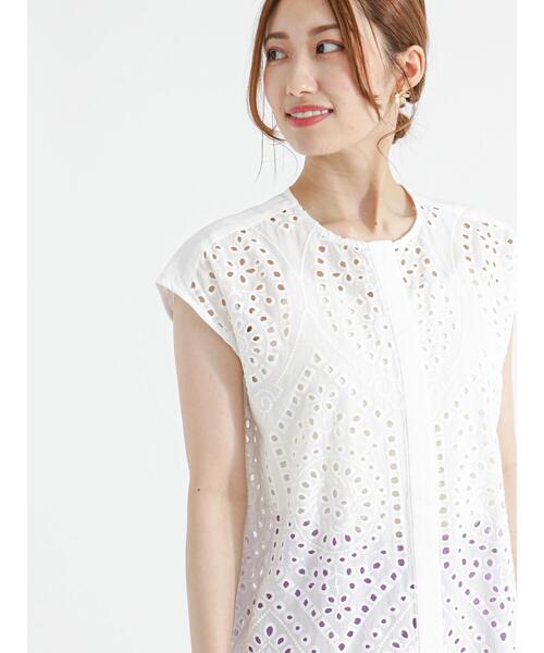 Te chichi（テチチ）の「スカラップエンブロイダリーブラウス（シャツ/ブラウス・レディース・グリーン/オフホワイト/ブラック・F）」の4枚目の写真