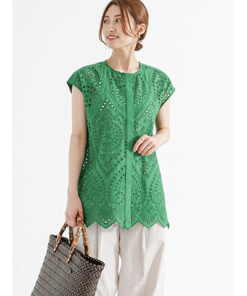 Te chichi（テチチ）の「スカラップエンブロイダリーブラウス（シャツ/ブラウス・レディース・グリーン/オフホワイト/ブラック・F）」の13枚目の写真
