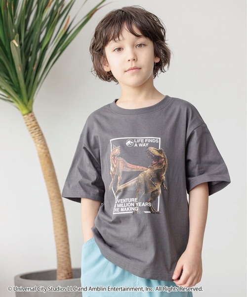GLOBAL WORK(グローバルワーク)の「ジュラシックコラボ/半袖T/192573(Tシャツ/カットソー・キッズ・チャコールグレー/グレー系その他7/ダークグレー/その他/カーキ/ブラック/ホワイト・110cm/100cm/120cm/130cm/140cm/150cm/160cm)」の6枚目の写真