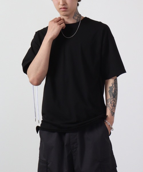 REGIEVO(レジエボ)の「REGIEVO バックレースアップ半袖Tシャツ(Tシャツ/カットソー・メンズ・ブラック/オフホワイト・L/M)」の3枚目の写真