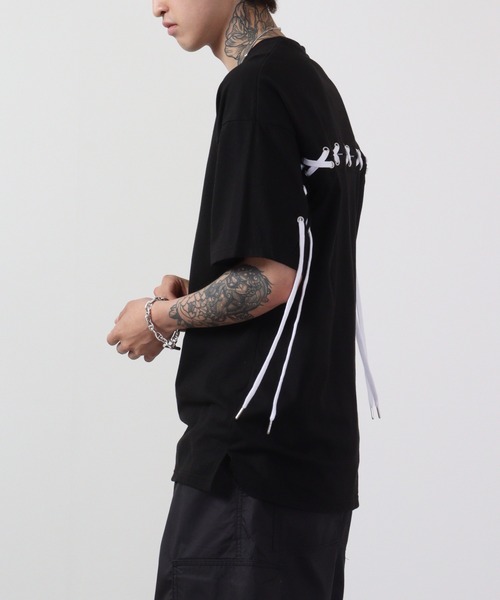 REGIEVO(レジエボ)の「REGIEVO バックレースアップ半袖Tシャツ(Tシャツ/カットソー・メンズ・ブラック/オフホワイト・L/M)」の7枚目の写真