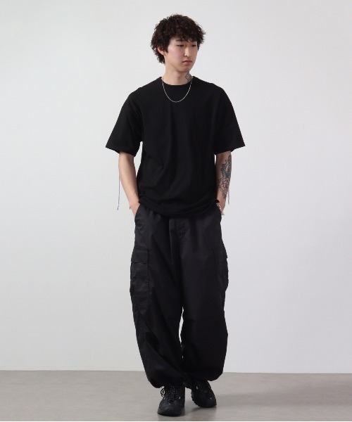 REGIEVO(レジエボ)の「REGIEVO バックレースアップ半袖Tシャツ(Tシャツ/カットソー・メンズ・ブラック/オフホワイト・L/M)」の8枚目の写真