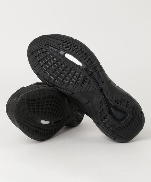 Maison Margiela（メゾンマルジェラ）の「SNEAKERS（サンダル・メンズ・ブラック・40.5）」の2枚目の写真