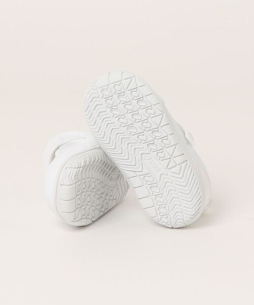 SUKUSUKU（スクスク）の「ASICS KIDS（アシックス キッズ）上履き CP BABY 2（スニーカー・キッズ・ホワイト・15.5cm/13.5cm/14.0cm/13.0cm/14.5cm/15.0cm）」の3枚目の写真