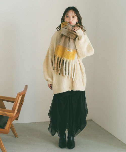 VANNIE U(ヴァニーユー)の「ミックスオーバーニットカーディガン(ニット/セーター・レディース・グリーン/ベージュ/ピンク/ブルー/レッド/ネイビー/アイボリー・FREE)」の21枚目の写真