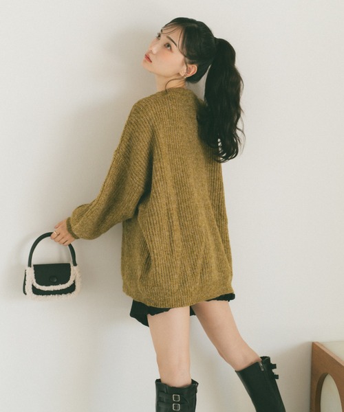 VANNIE U(ヴァニーユー)の「ミックスオーバーニットカーディガン(ニット/セーター・レディース・グリーン/ベージュ/ピンク/ブルー/レッド/ネイビー/アイボリー・FREE)」の18枚目の写真