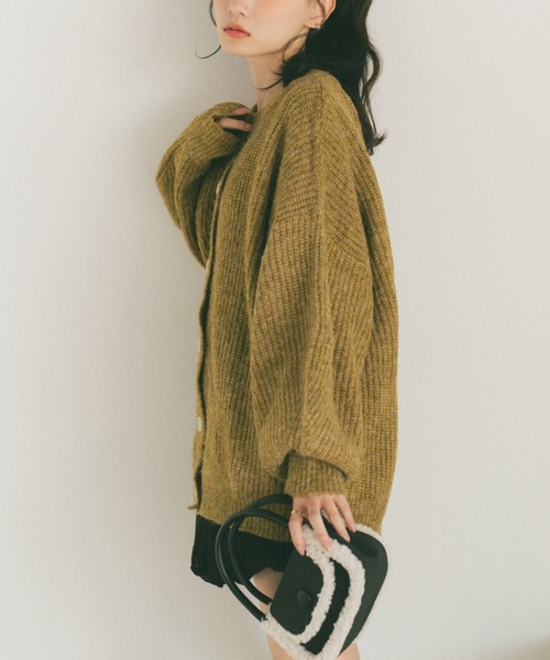 VANNIE U(ヴァニーユー)の「ミックスオーバーニットカーディガン(ニット/セーター・レディース・グリーン/ベージュ/ピンク/ブルー/レッド/ネイビー/アイボリー・FREE)」の17枚目の写真