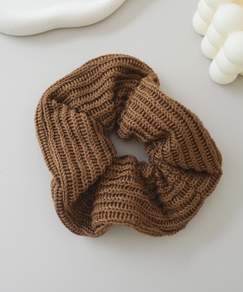 Port（ポート）の「カラバリ豊富 カラー ニット シュシュ（シュシュ・レディース・ブラック/ブラウン/ピンク/アイボリー/ブルー/グリーン・FREE）」の13枚目の写真