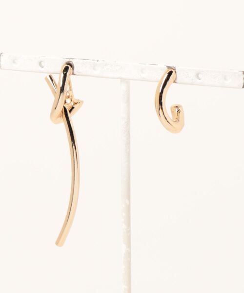 sea,ds mara（シーズマーラ）の「【Sea’ds mara】Asymmetry swing pierce（ピアス（両耳用）・レディース・シルバー/ゴールド・FREE）」の8枚目の写真