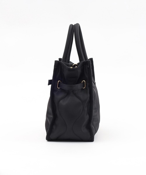 SMIR NASLI（サミールナスリ）の「ヒネリ金具付ベルト×キルティング２WAYトートバッグ（トートバッグ・レディース・ブラック/ベージュ/ブラウン・9）」の5枚目の写真