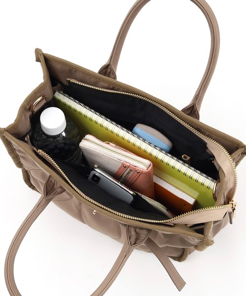 SMIR NASLI（サミールナスリ）の「ヒネリ金具付ベルト×キルティング２WAYトートバッグ（トートバッグ・レディース・ブラック/ベージュ/ブラウン・9）」の17枚目の写真