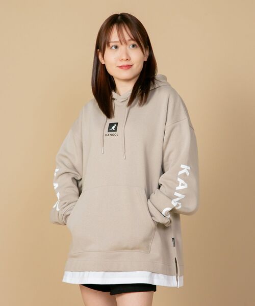 【KANGOL/カンゴール】フェイクレイヤード 袖プリント フードエンボスロゴ ビッグシルエット 裏起毛 フーディー プルオーバーパーカー（パーカー）｜KANGOL（カンゴール）