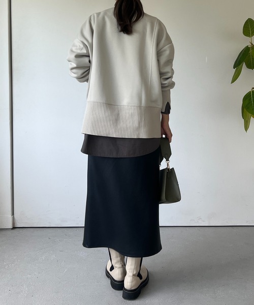 un dix cors(アンディコール)の「軽量ボンディングプルオーバー(スウェット・レディース・ブラック/アイボリー/オレンジ/グレイッシュベージュ・FREE)」の12枚目の写真