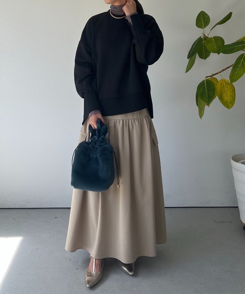 un dix cors(アンディコール)の「軽量ボンディングプルオーバー(スウェット・レディース・ブラック/アイボリー/オレンジ/グレイッシュベージュ・FREE)」の21枚目の写真