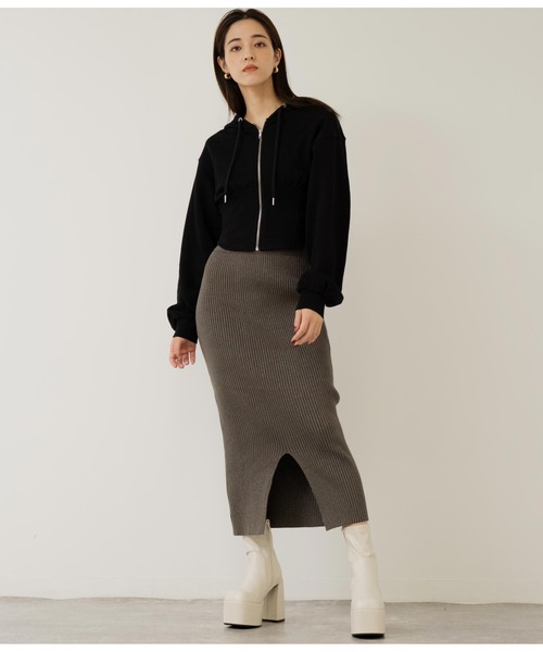ANAP(アナップ)の「ラメ糸リブニットスカート【セットアップ対応】(スカート・レディース・レッド/ベージュ/ダークグレー・M/S)」の20枚目の写真